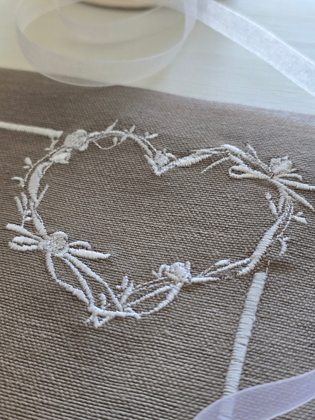 Set di tovagliette "Heart of Elegance"